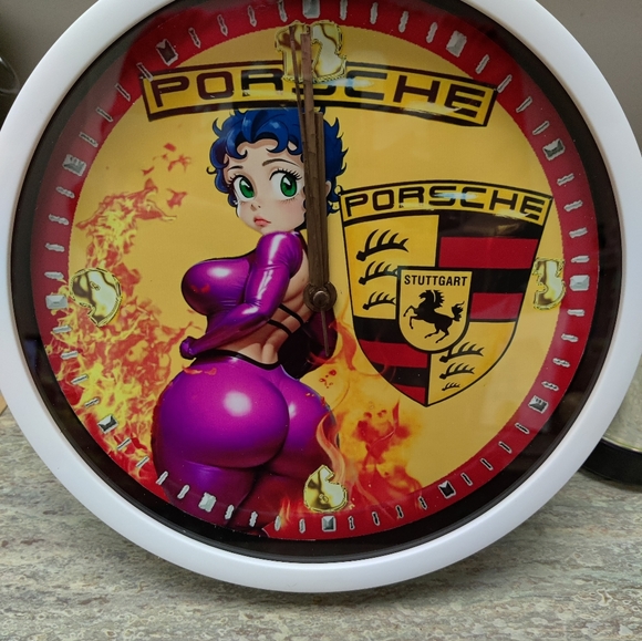 Betty Boop clock - Picture 7 of 8